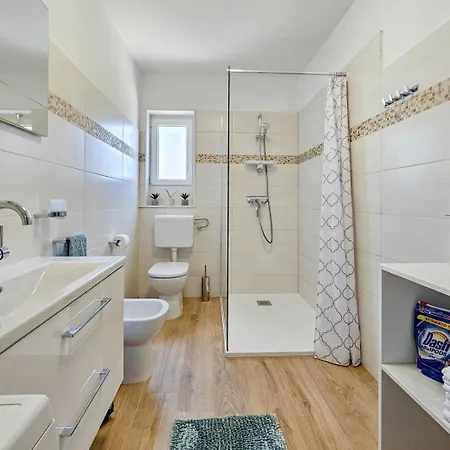 Amelie * Novigrad Istria