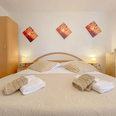 Amelie Novigrad Istria